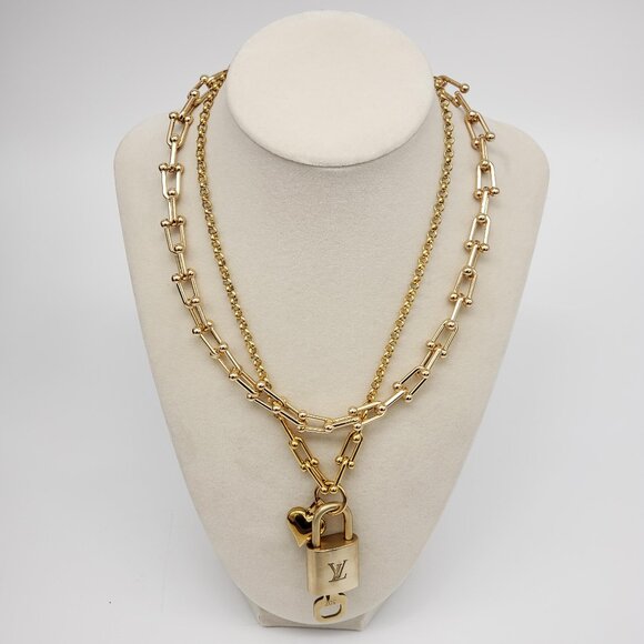 Authentic Louis Vuitton Gold Padlock w/ Unbranded Fashion Stainless Steel Chain - Picture 2 of 7